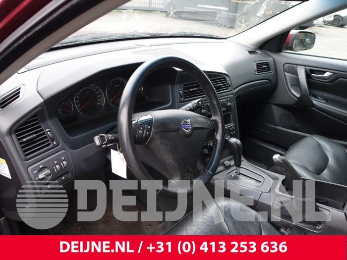 Volvo S60 I 2.4 20V 140 Skrotfordon (2003, ROOD)