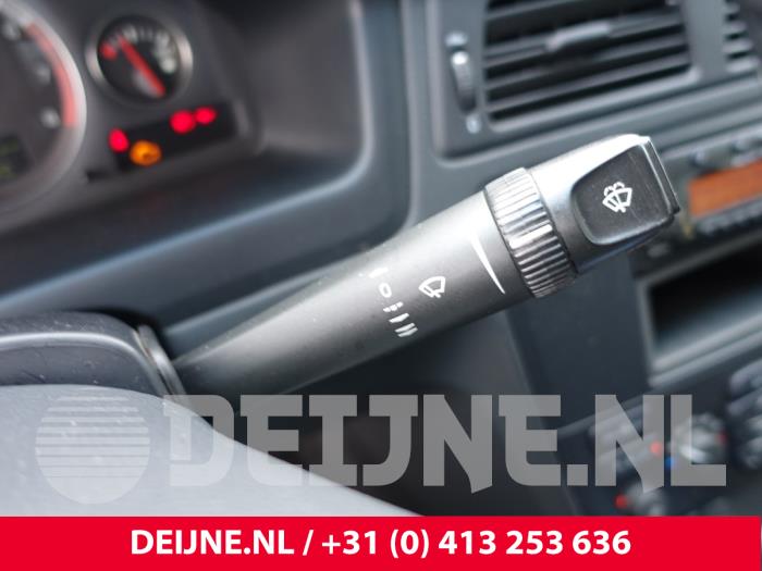 Volvo S60 I 2.4 20V 140 Skrotfordon (2003, ROOD)