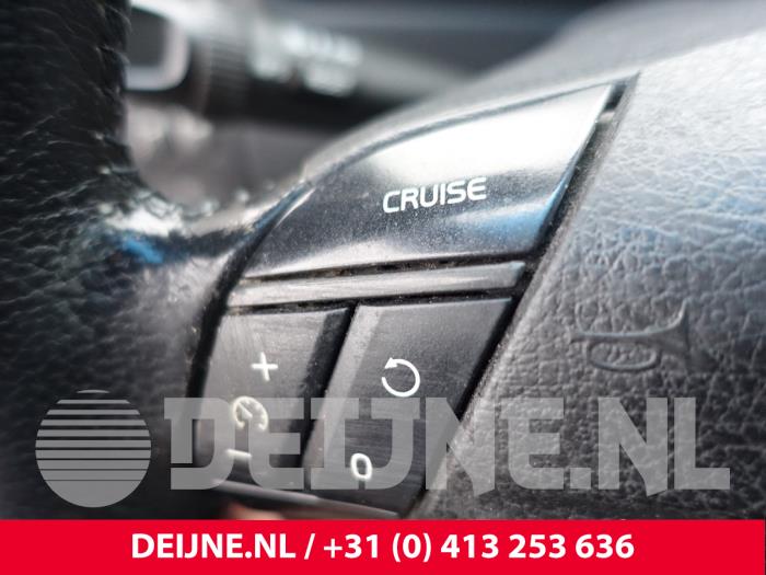 Volvo S60 I 2.4 20V 140 Skrotfordon (2003, ROOD)