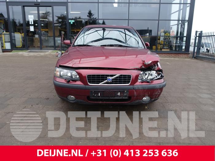 Volvo S60 I 2.4 20V 140 Skrotfordon (2003, ROOD)