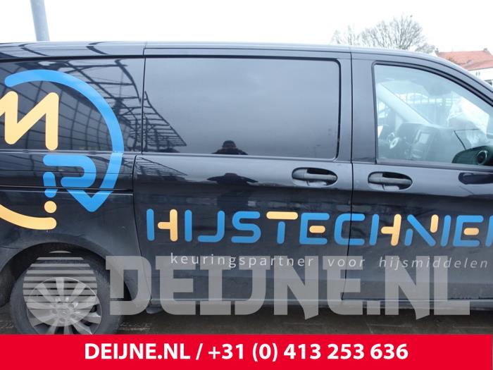 Mercedes Vito 2.2 114 CDI 16V Skrotfordon (2019, ZWART)
