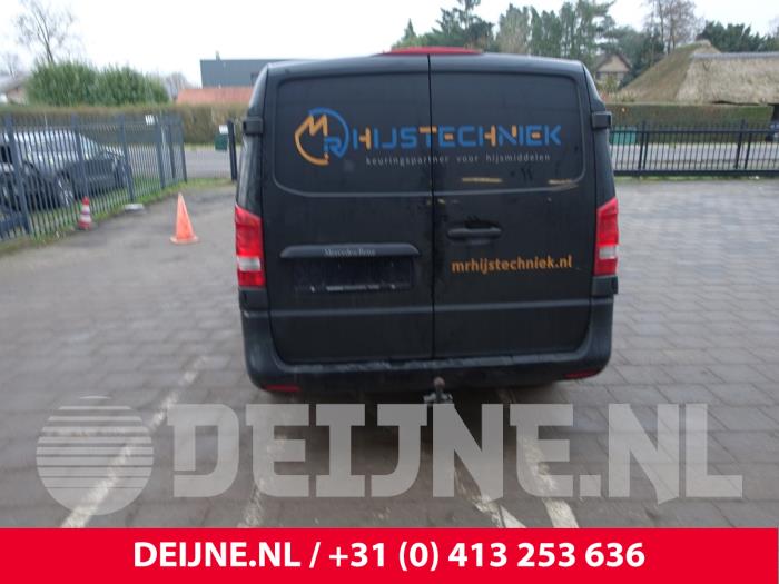 Mercedes Vito 2.2 114 CDI 16V Skrotfordon (2019, ZWART)