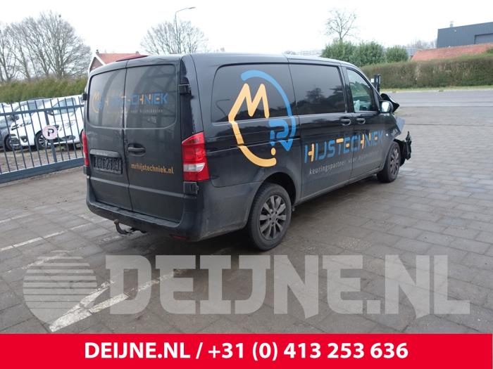Mercedes Vito 2.2 114 CDI 16V Skrotfordon (2019, ZWART)