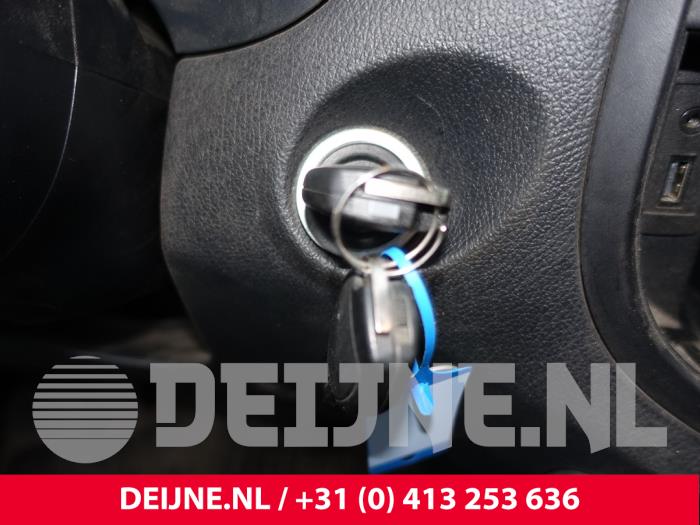 Mercedes Vito 2.2 114 CDI 16V Skrotfordon (2019, ZWART)