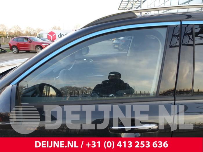 Lynk & Co 01 1.5 PHEV Skrotfordon (2023, ZWART)