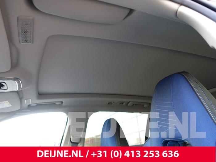 Lynk & Co 01 1.5 PHEV Skrotfordon (2023, ZWART)