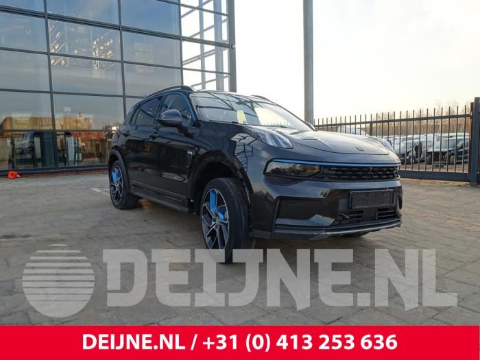 Lynk & Co 01 1.5 PHEV Skrotfordon (2023, ZWART)