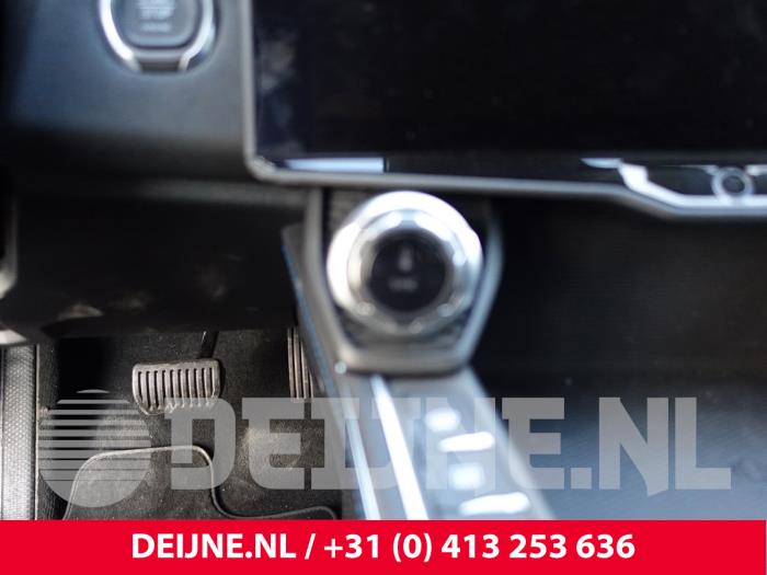 Lynk & Co 01 1.5 PHEV Skrotfordon (2023, ZWART)