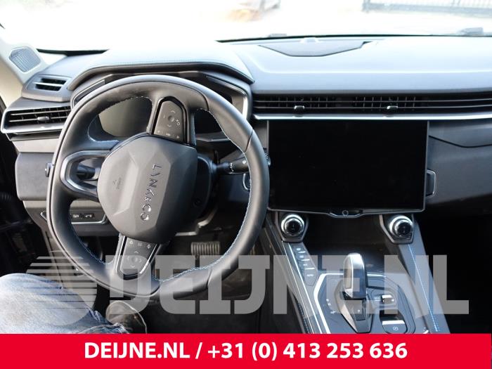 Lynk & Co 01 1.5 PHEV Skrotfordon (2023, ZWART)