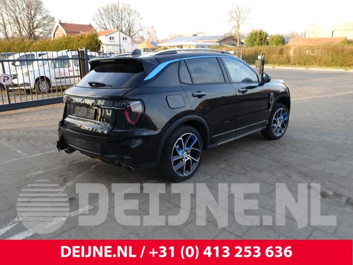 Lynk & Co 01 1.5 PHEV Skrotfordon (2023, ZWART)