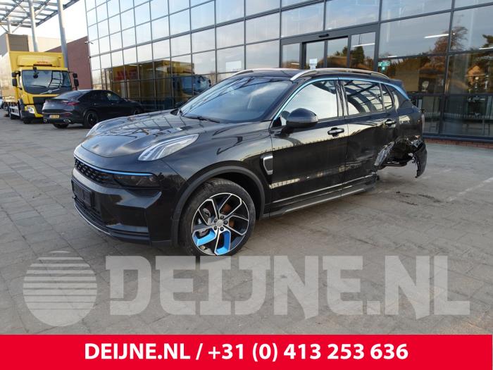 Lynk & Co 01 1.5 PHEV Skrotfordon (2023, ZWART)