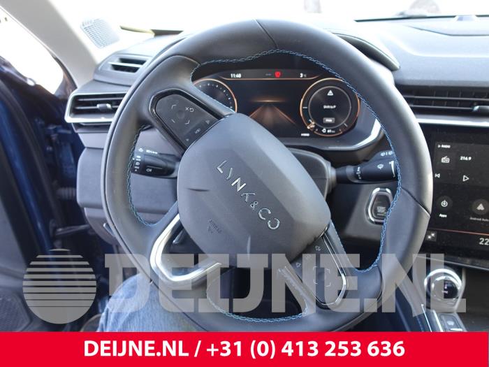 Lynk & Co 01 1.5 PHEV Sloopvoertuig (2023, Blauw)