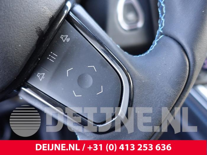 Lynk & Co 01 1.5 PHEV Sloopvoertuig (2023, Blauw)