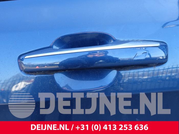 Lynk & Co 01 1.5 PHEV Sloopvoertuig (2023, Blauw)