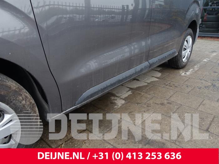 Peugeot Expert 2.0 Blue HDi 120 16V Sloopvoertuig (2017, Donker, Grijs)