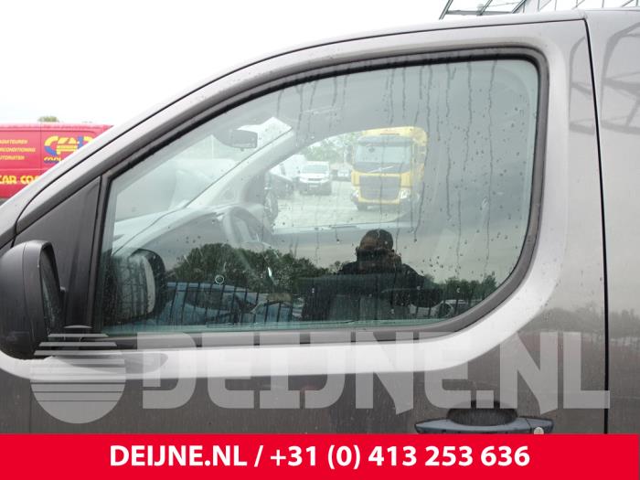 Peugeot Expert 2.0 Blue HDi 120 16V Sloopvoertuig (2017, Donker, Grijs)