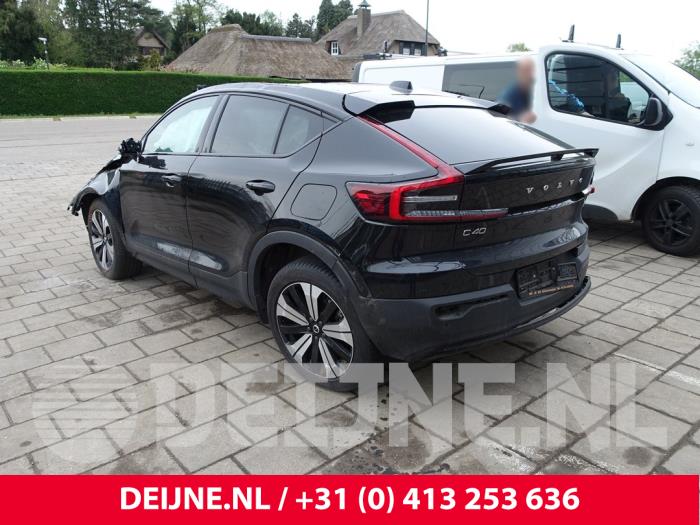 Volvo C40 Recharge Recharge Twin 78 kWh Skrotfordon (2023, ZWART)