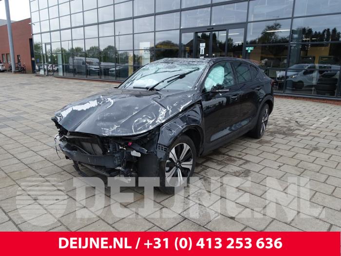 Volvo C40 Recharge Recharge Twin 78 kWh Skrotfordon (2023, ZWART)