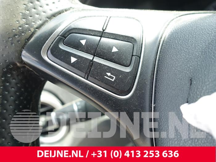 Mercedes Vito 1.6 111 CDI 16V Skrotfordon (2018, WIT)
