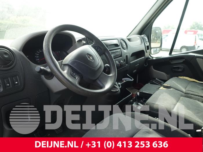Renault Master III 2.3 dCi 125 16V FWD Samochód złomowany (2015, Bialy)