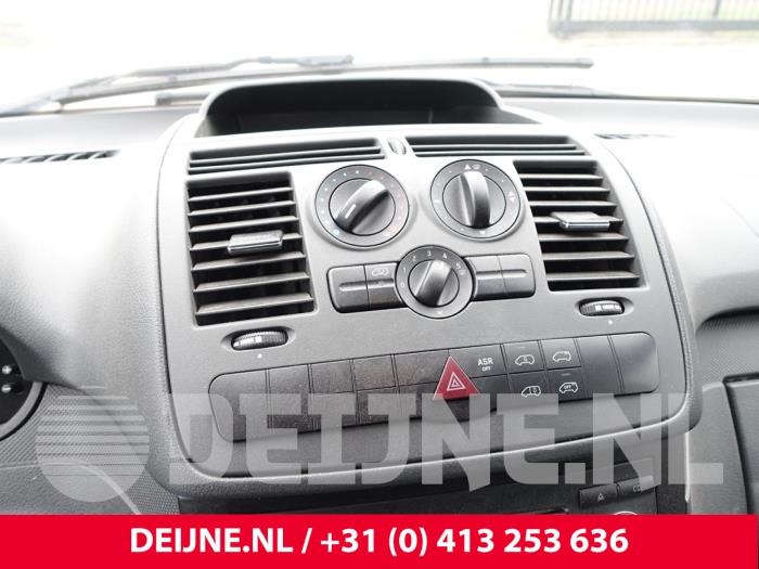 Mercedes Vito 2.2 116 CDI 16V Euro 5 Sloopvoertuig (2010, Blauw)