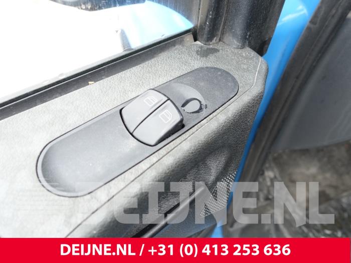 Mercedes Vito 2.2 116 CDI 16V Euro 5 Sloopvoertuig (2010, Blauw)