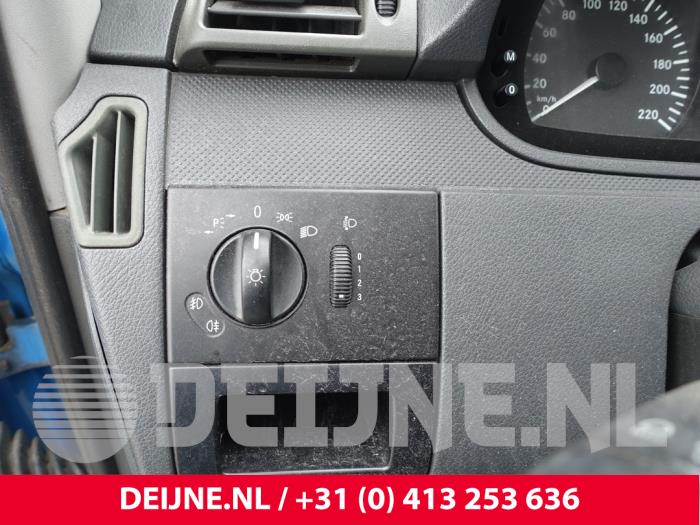 Mercedes Vito 2.2 116 CDI 16V Euro 5 Sloopvoertuig (2010, Blauw)