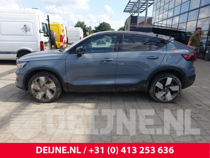 Volvo C40 Recharge Recharge Twin 78 kWh Skrotfordon (2021, GRIJS)