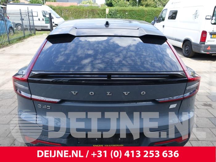 Volvo C40 Recharge Recharge Twin 78 kWh Skrotfordon (2021, GRIJS)