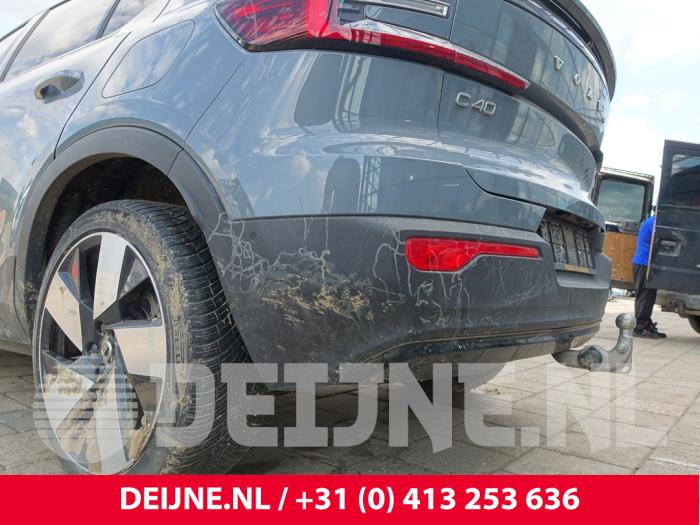 Volvo C40 Recharge Recharge Twin 78 kWh Skrotfordon (2021, GRIJS)