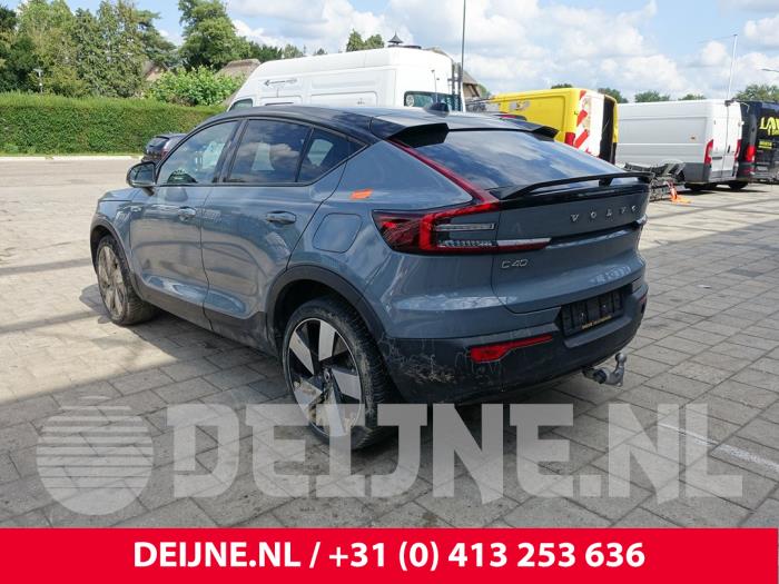 Volvo C40 Recharge Recharge Twin 78 kWh Skrotfordon (2021, GRIJS)
