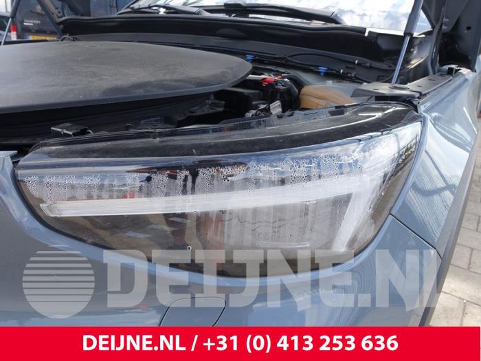 Volvo C40 Recharge Recharge Twin 78 kWh Skrotfordon (2021, GRIJS)