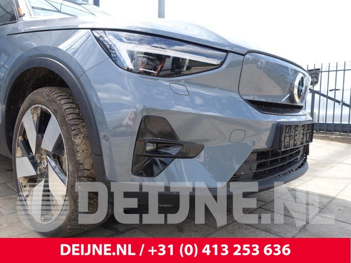 Volvo C40 Recharge Recharge Twin 78 kWh Skrotfordon (2021, GRIJS)