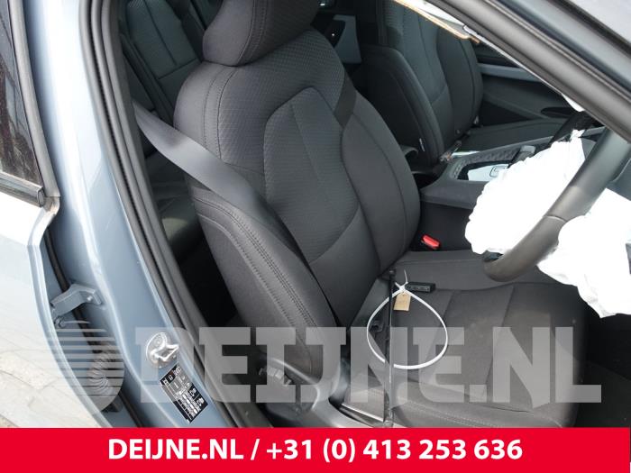 Polestar Polestar 2 78kWh Long Range Single Motor Sloopvoertuig (2023, Grijs)