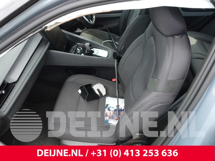 Polestar Polestar 2 78kWh Long Range Single Motor Sloopvoertuig (2023, Grijs)