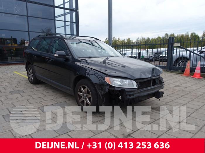 Volvo V70 2.0 D 16V Skrotfordon (2009, ZWART)