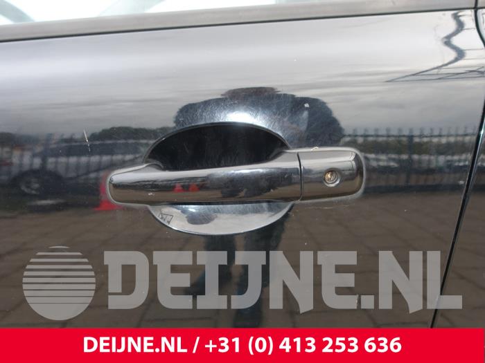 Volvo V70 2.0 D 16V Skrotfordon (2009, ZWART)