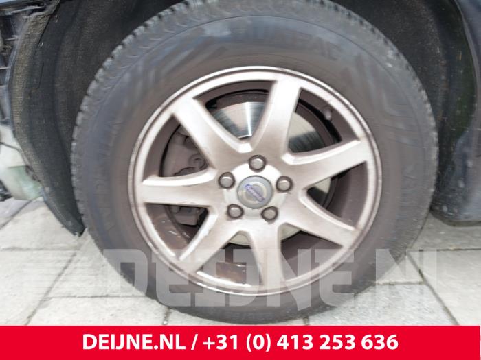 Volvo V70 2.0 D 16V Skrotfordon (2009, ZWART)