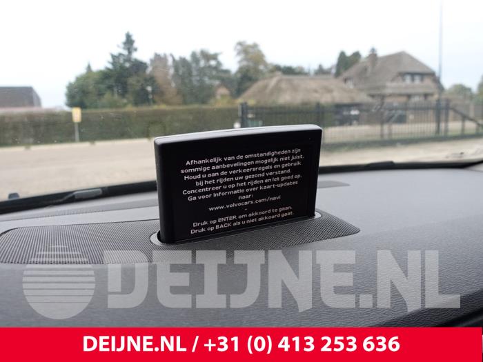 Volvo V70 2.0 D 16V Skrotfordon (2009, ZWART)