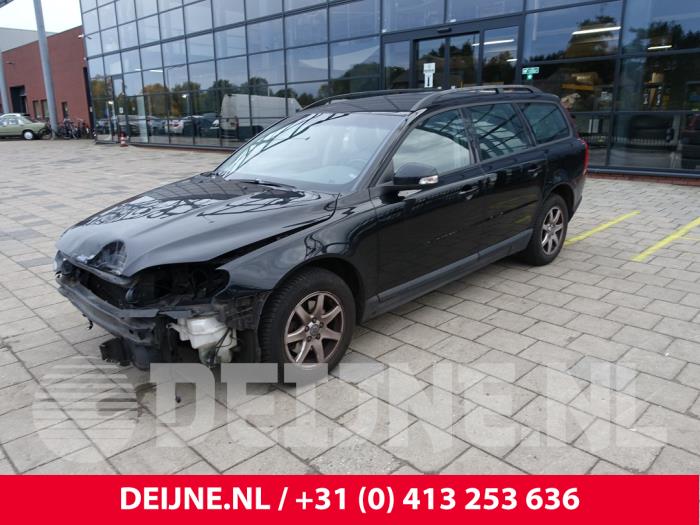 Volvo V70 2.0 D 16V Skrotfordon (2009, ZWART)