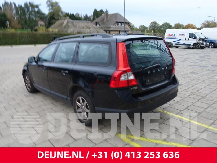 Volvo V70 2.0 D 16V Skrotfordon (2009, ZWART)