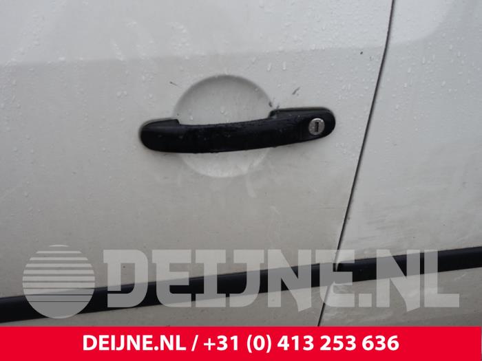 Volkswagen Caddy III 1.6 TDI 16V Samochód złomowany (2013, Bialy)