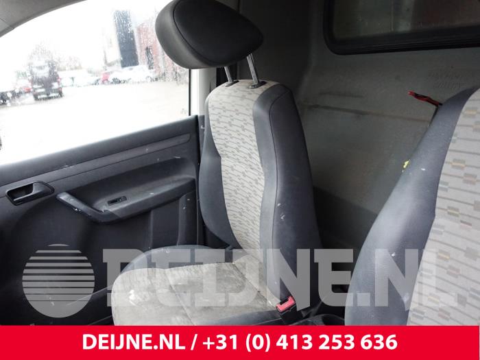 Volkswagen Caddy III 1.6 TDI 16V Samochód złomowany (2013, Bialy)