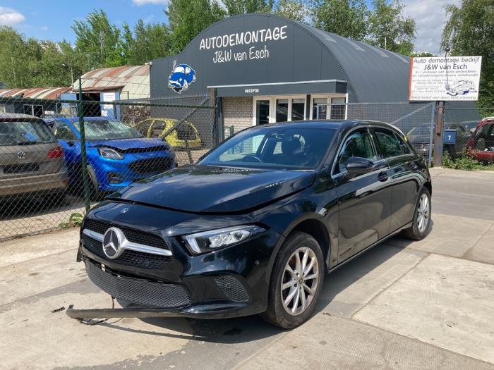 Mercedes A 1.5 A-160d Sloopvoertuig (2019, Zwart)