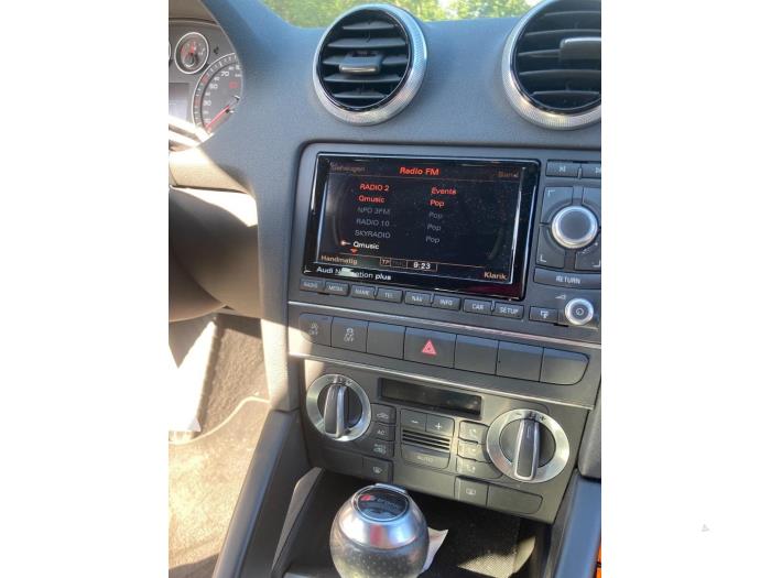 Audi A3 Sportback 1.4 TFSI 16V Samochód złomowany (2011, Czarny)