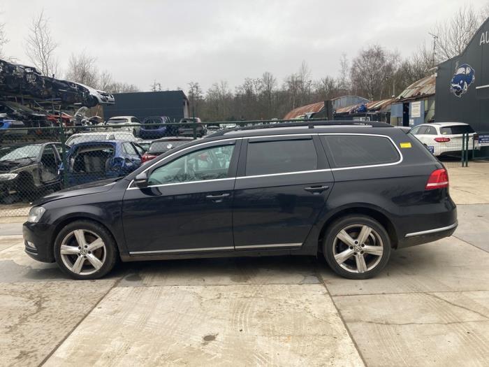 Volkswagen Passat Variant 2.0 TDI 16V 140 Sloopvoertuig (2014, Zwart)
