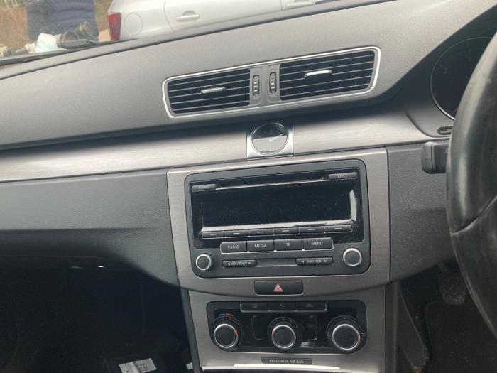 Volkswagen Passat Variant 2.0 TDI 16V 140 Sloopvoertuig (2014, Zwart)