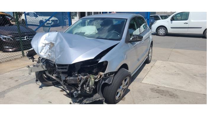 Volkswagen Polo Skrotfordon (2011, ZILVERGRIJS)