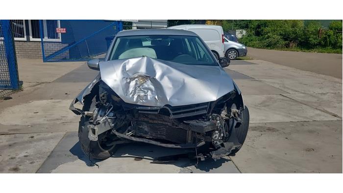 Volkswagen Polo Skrotfordon (2011, ZILVERGRIJS)