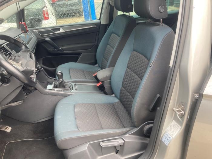 Volkswagen Golf Sportsvan 1.0 TSI 12V BlueMotion Technology Sloopvoertuig (2019, Donker, Grijs)